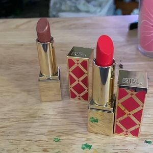 Estée Lauder lipstick never been used